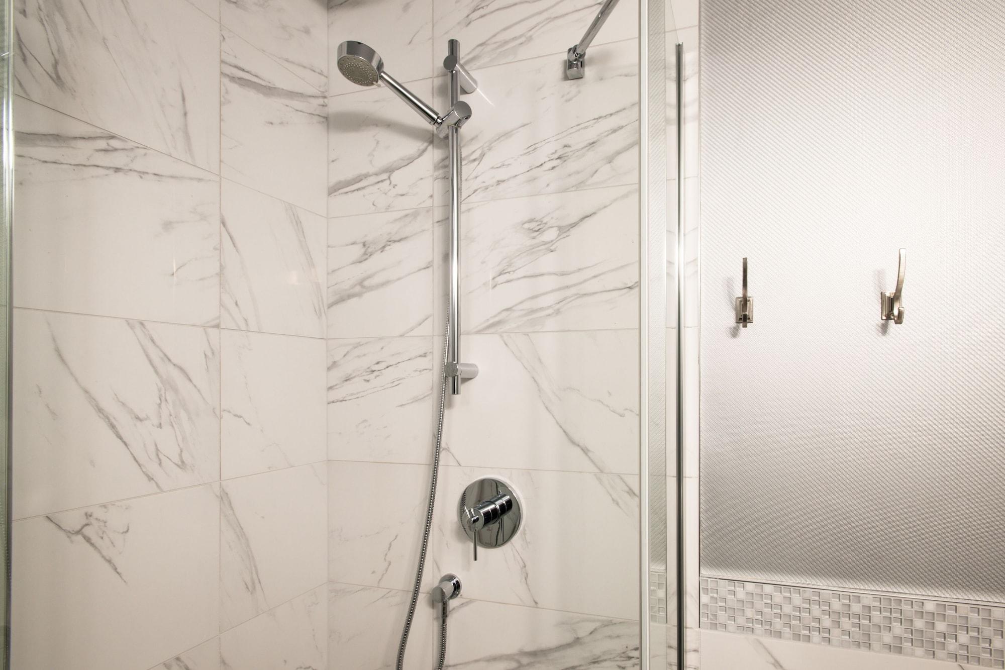 Le Chabrol Hotel & Suites Montréal Dış mekan fotoğraf