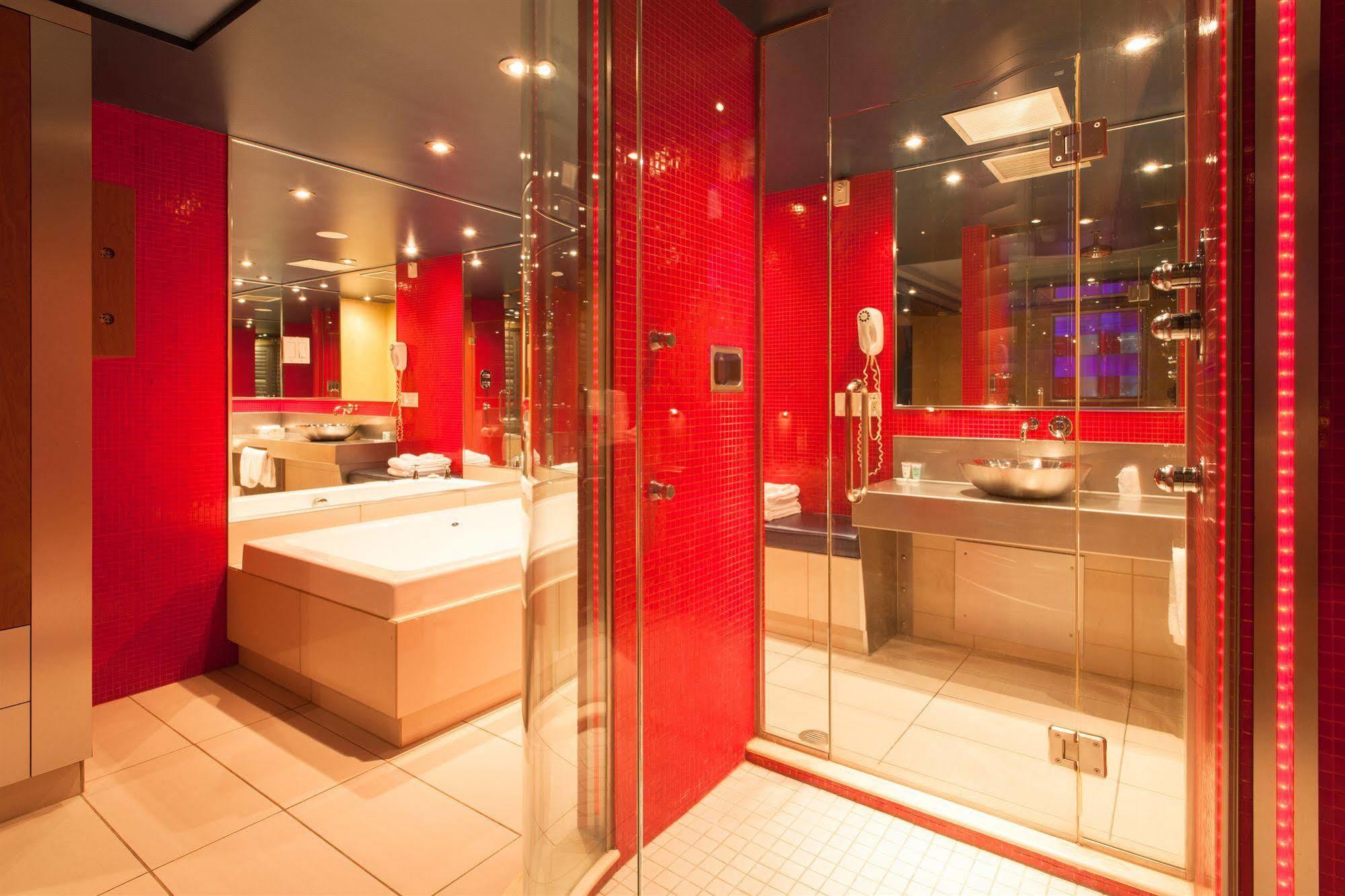 Le Chabrol Hotel & Suites Montréal Dış mekan fotoğraf